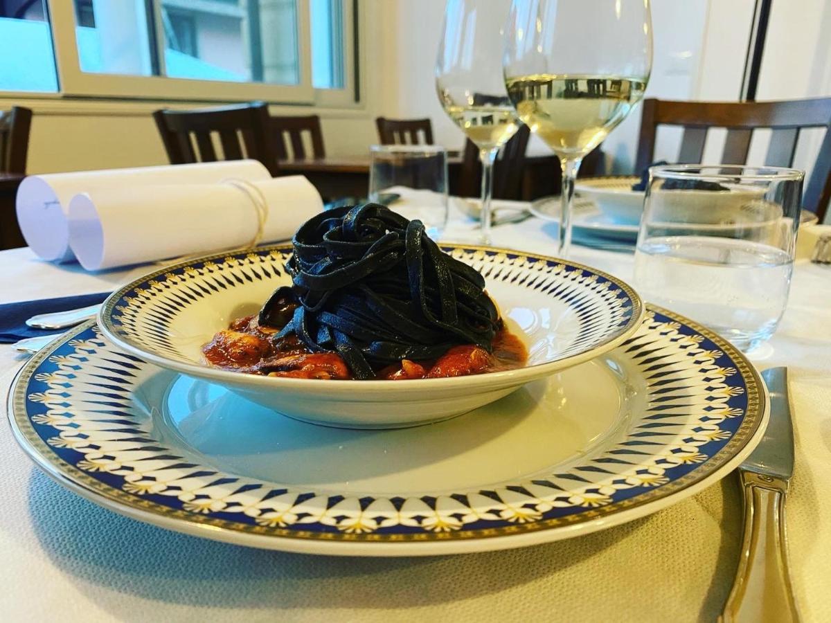 Hotel Ines 바라체 외부 사진