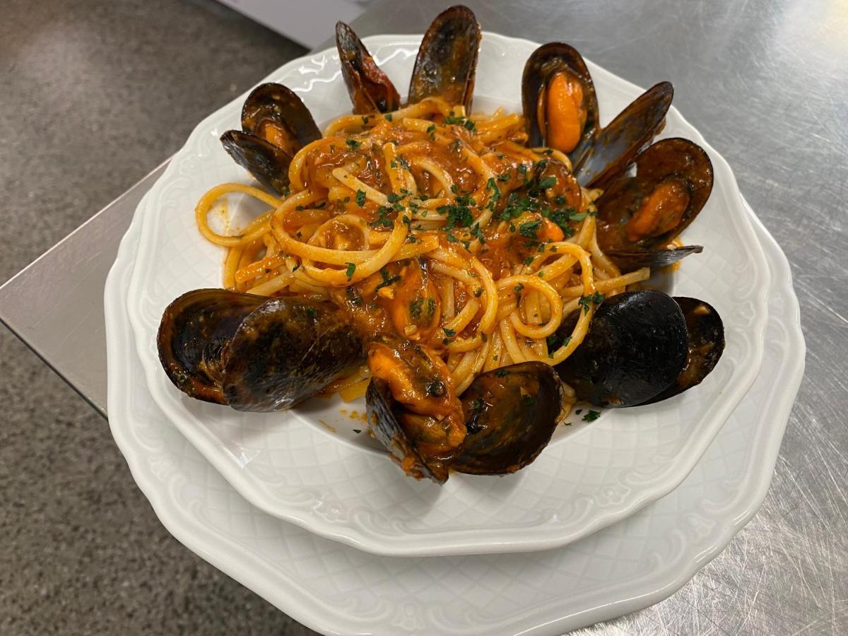 Hotel Ines 바라체 외부 사진