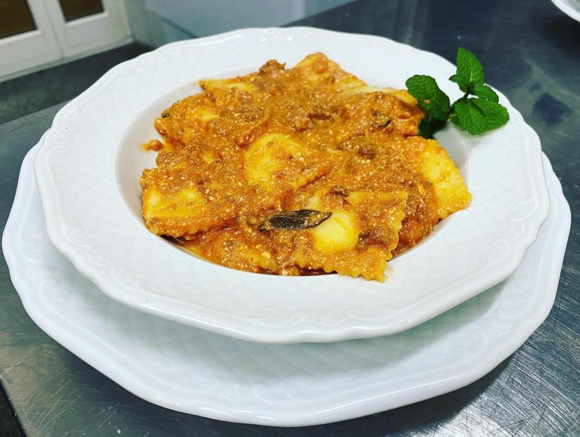 Hotel Ines 바라체 외부 사진